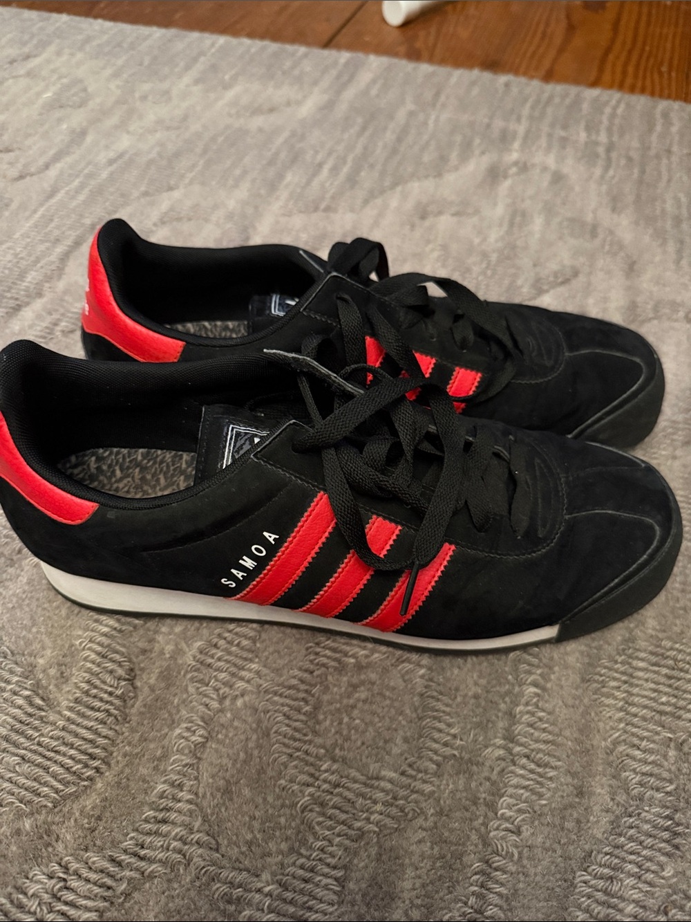 Adidas Mens Samoa size 12